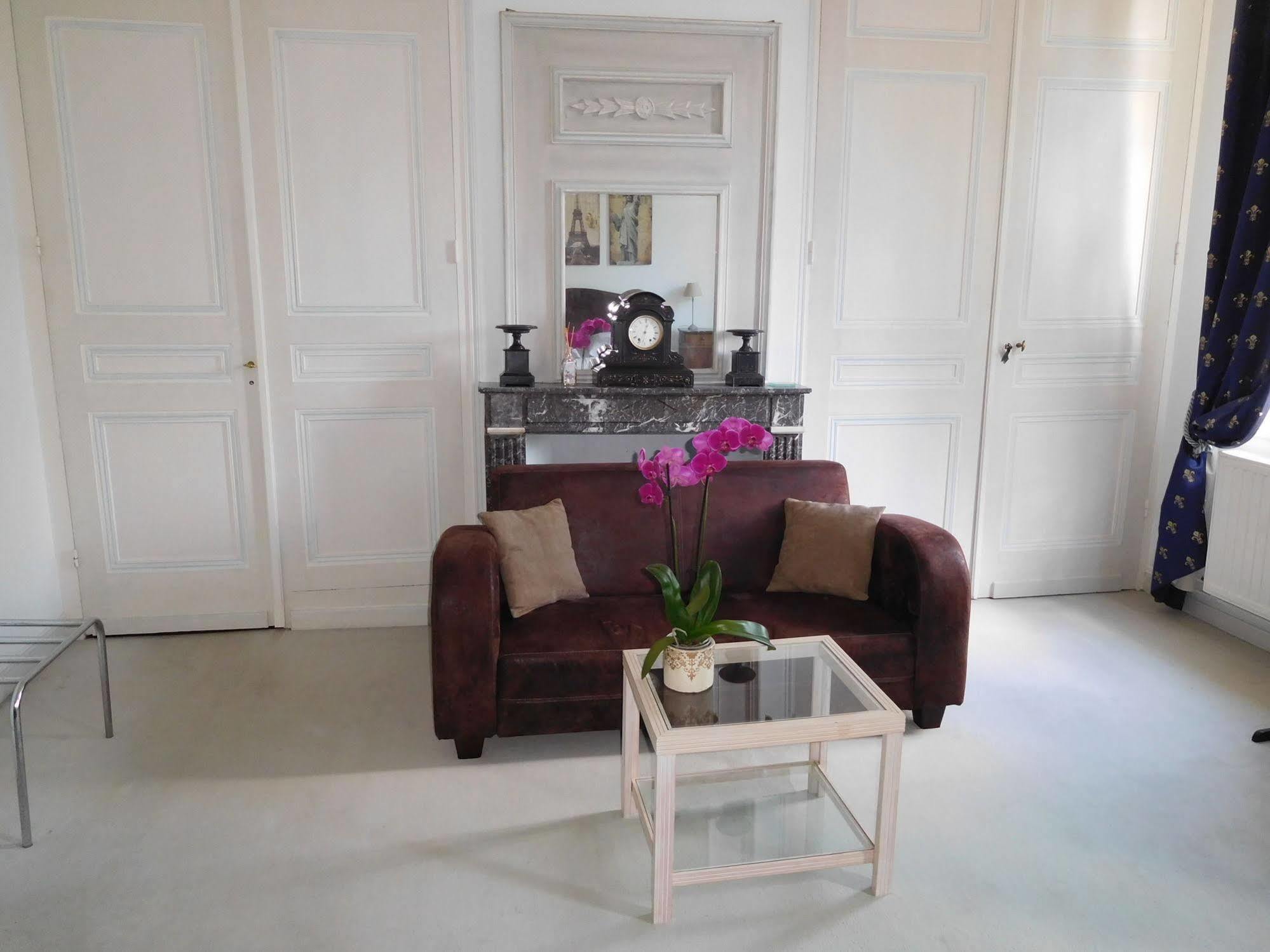 Chambres D'Hotes Chateau De Courcelette Hem ภายนอก รูปภาพ