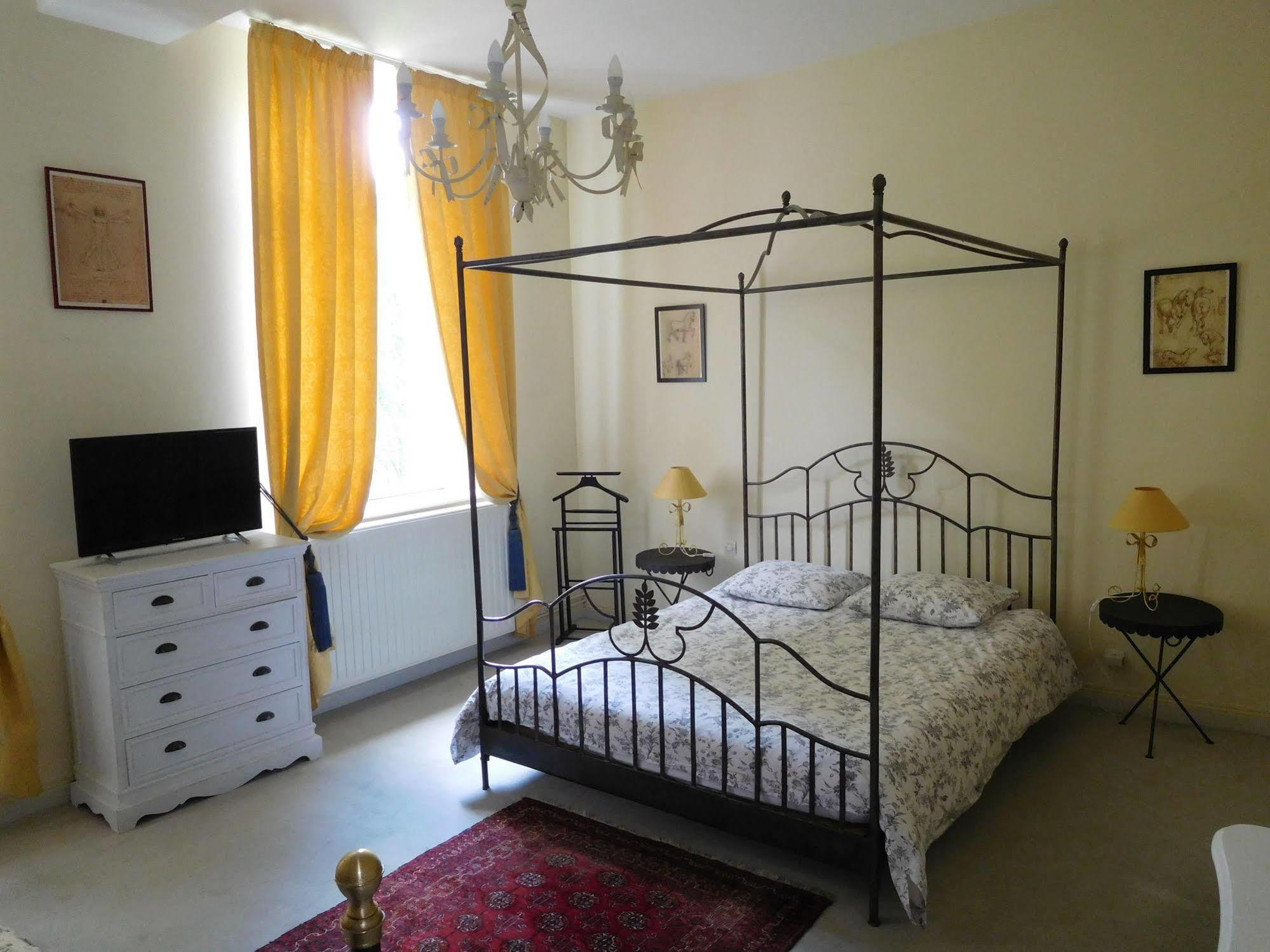 Chambres D'Hotes Chateau De Courcelette Hem ภายนอก รูปภาพ